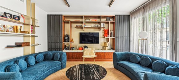 3 bedrooms Apartment in Paris, France No. 176737 4