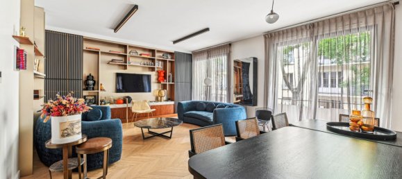 3 bedrooms Apartment in Paris, France No. 176737 2