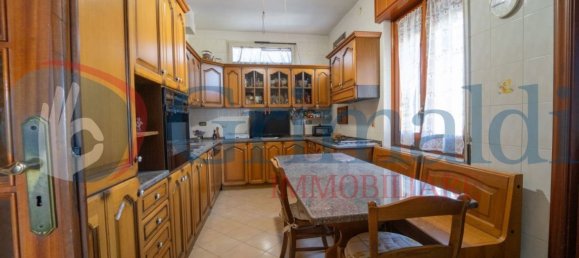 5 غرف نوم شقة في Santa Maria Capua Vetere, Italy رقم 322314 5