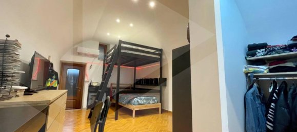 4-salle Appartement à Andria, Italy No. 9259 6