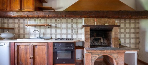 6 bedrooms House in Marsciano, Italy No. 55611 18