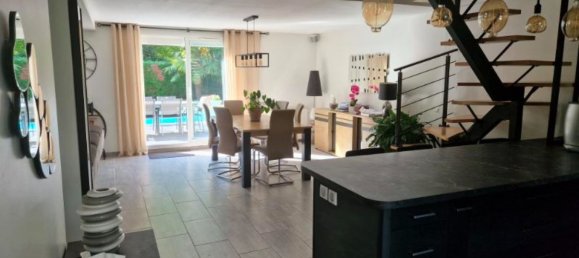 4 bedrooms Villa in Lesigny, France No. 166447 23