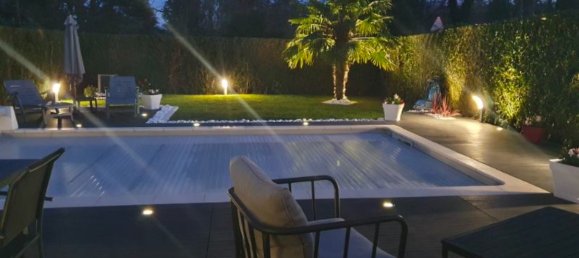 4 bedrooms Villa in Lesigny, France No. 166447 2