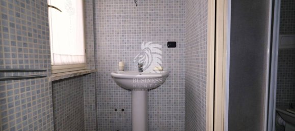 Apartamento de 2 dormitorios en Asti, Italy No. 67541 32