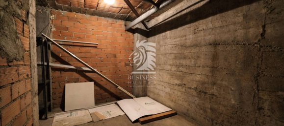 Apartamento de 2 dormitorios en Asti, Italy No. 67541 46