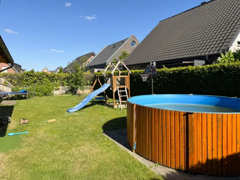 5 bedrooms Townhouse in Munster, Germany No. 285732