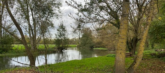 1 bedroom Apartment in Bourges, France No. 211006 2