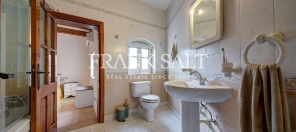 3 غرف نوم منزل في Attard, Malta رقم 2621 20