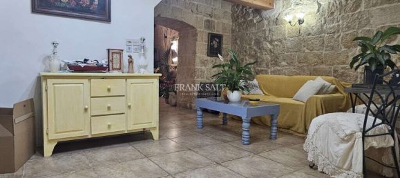3 غرف نوم منزل في Attard, Malta رقم 2621 25