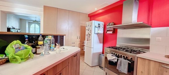 3 bedrooms House in Saint-Germain-les-Corbeil, France No. 184581 4