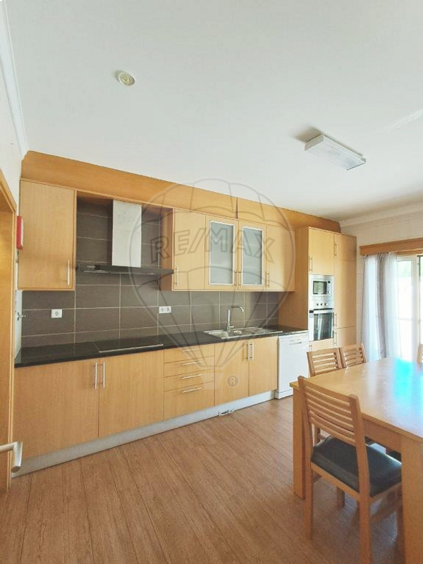 2 bedrooms Villa in Guia, Portugal No. 36485