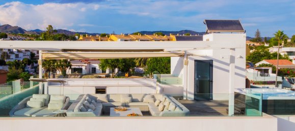 6 bedrooms Villa in Marbella, Spain No. 93710 28
