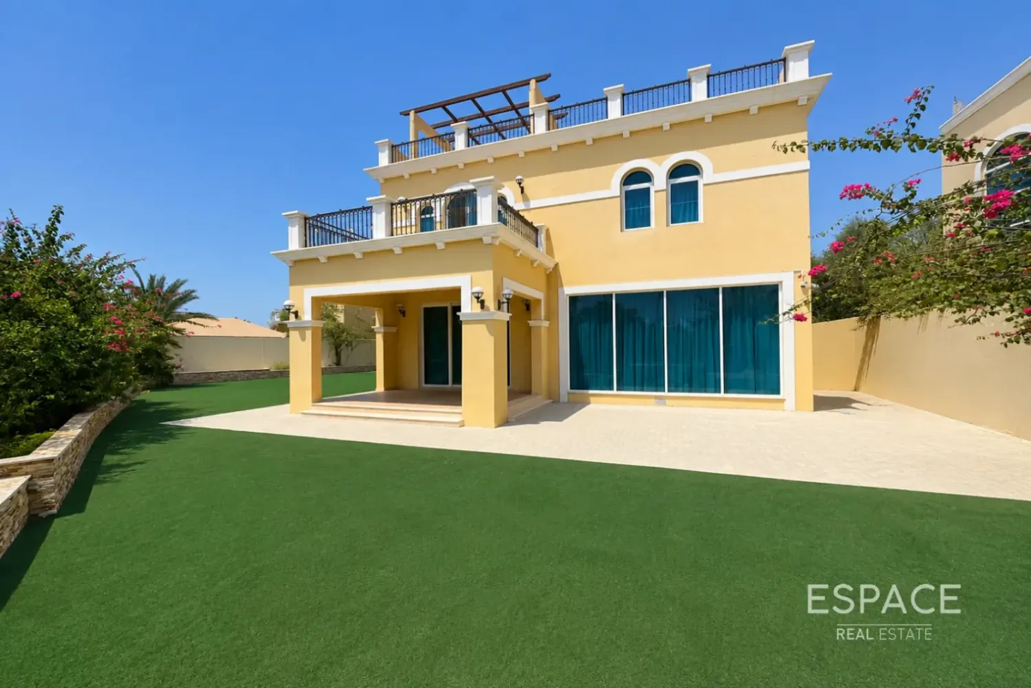 4 bedrooms Villa for rent in Jumeirah Park, Dubai, UAE № 209442