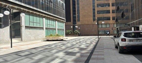 200m² Office in Naples, Italy No. 328009 2