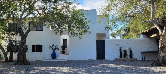 6 bedrooms Villa in Faro, Portugal No. 132370 2