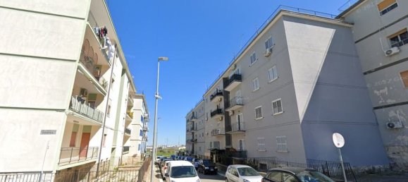 Квартира с 4 спальнями в Бари, Италия № 361802 3