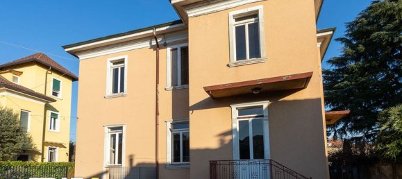 7غرفة فيلا في Cesano Maderno, Italy رقم 178882 2