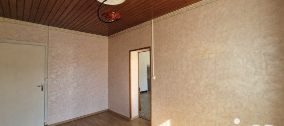 3 bedrooms House in Longeves, France No. 106241 8