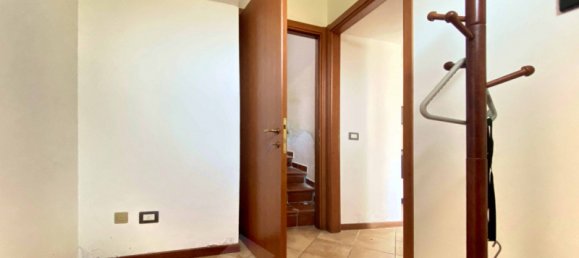 Casa de 3 habitaciónes en Nonio, Italy No. 124345 15