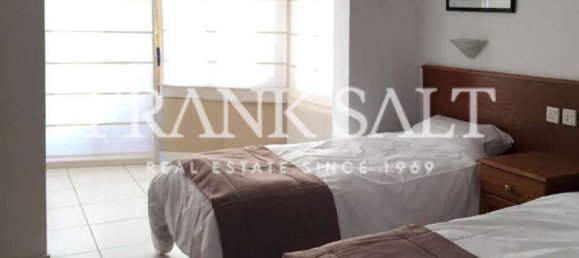 2 bedrooms Penthouse in Saint Julian's, Malta No. 3945 11