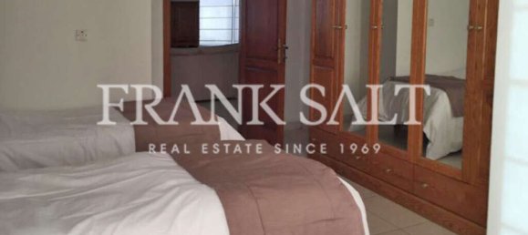 2 bedrooms Penthouse in Saint Julian's, Malta No. 3945 12