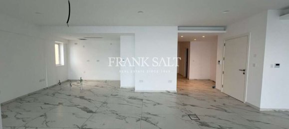 2 bedrooms Apartment in Saint Julian's, Malta No. 96 4