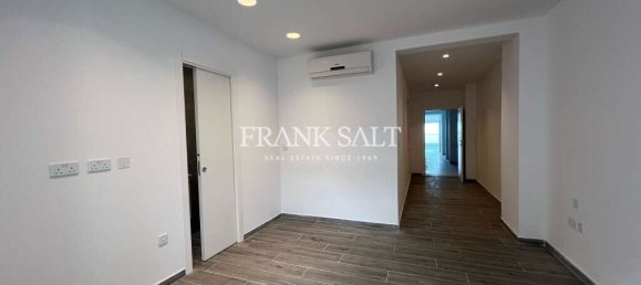 2 bedrooms Apartment in Saint Julian's, Malta No. 96 23