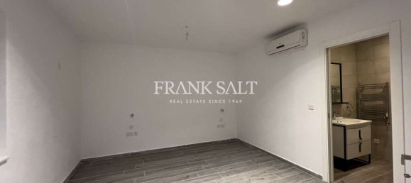 2 bedrooms Apartment in Saint Julian's, Malta No. 96 8