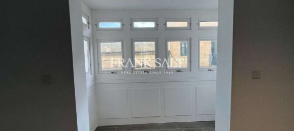 2 bedrooms Apartment in Saint Julian's, Malta No. 96 6