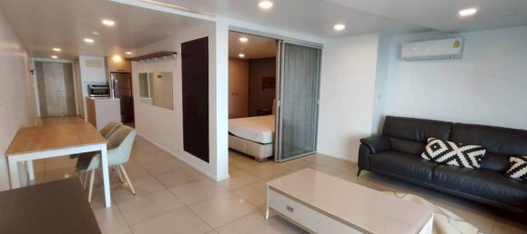 Кондоминиум  с 2 спальнями в Саттахип, Таиланд № 72463 3