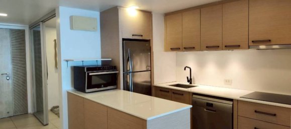 Кондоминиум  с 2 спальнями в Саттахип, Таиланд № 72463 4