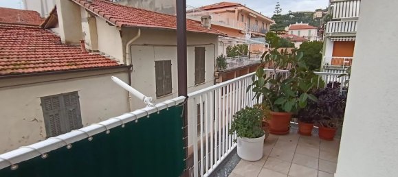 Квартира с 3 комнатами в Бордигера, Италия № 36421 4