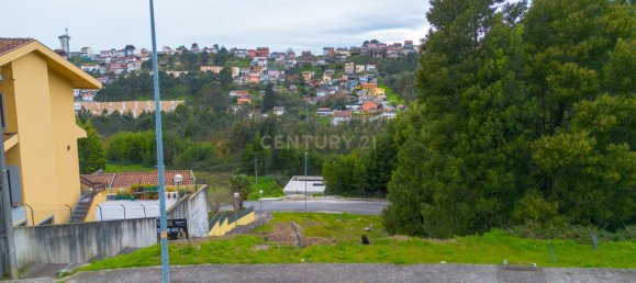 313m² Land in Fanzeres, Portugal No. 49998 2