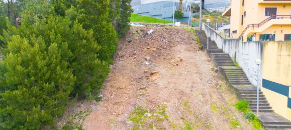 313m² Land in Fanzeres, Portugal No. 49998 4