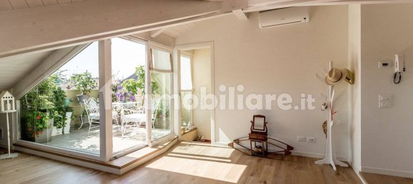 Villa de 2 dormitorios en Desenzano del Garda, Italy No. 84094 7