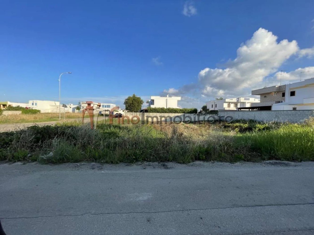  قطعة أرض في San Pietro Vernotico, Italy 804متر مربع رقم 97499