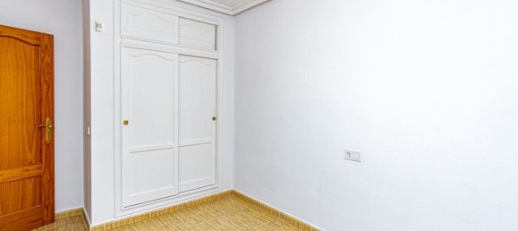 3 غرف نوم فيلا في Alicante, Spain رقم 188276 33