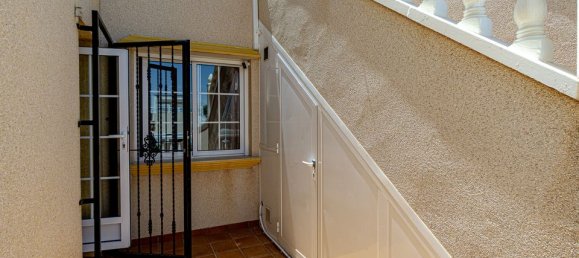 3 غرف نوم فيلا في Alicante, Spain رقم 188276 35