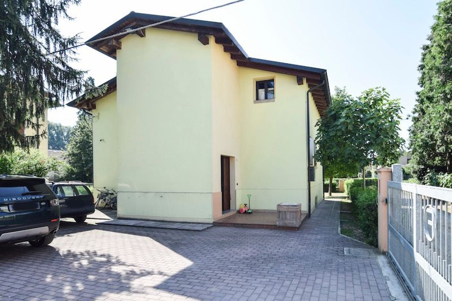3 rooms Villa in Correggio, Italy No. 147686