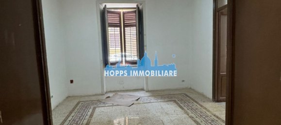 230m² Office in Palermo, Italy No. 69013 19