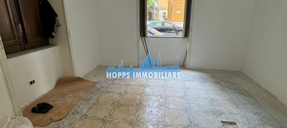 230m² Office in Palermo, Italy No. 69013 20