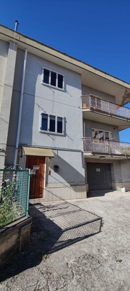 7 bedrooms House in Eboli, Italy No. 385076