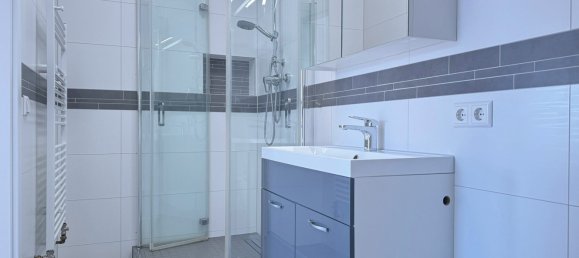 3 Schlafzimmer Doppelhaus in Reutlingen, Germany, Nr. 266256 7