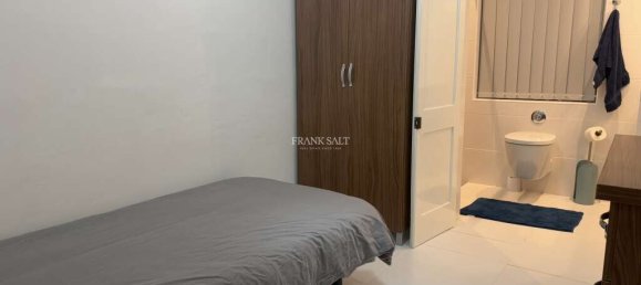 3 غرف نوم تاون هاوس في Luqa, Malta رقم 8234 8