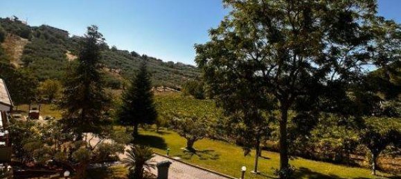 Вилла с 3 спальнями в Кастель Френтано, Италия № 270571 33