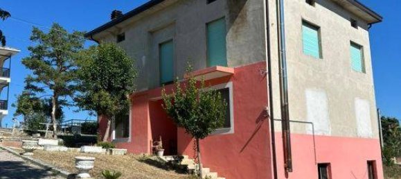 Вилла с 3 спальнями в Кастель Френтано, Италия № 270571 3