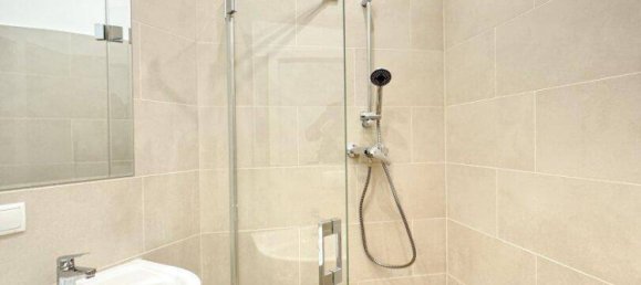 2 rooms Apartment in Rudolfsheim-Funfhaus, Austria No. 183473 6