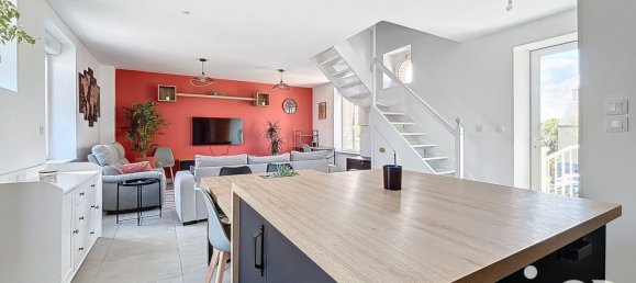 2 bedrooms Apartment in Saint-Coulomb, France No. 196076 4