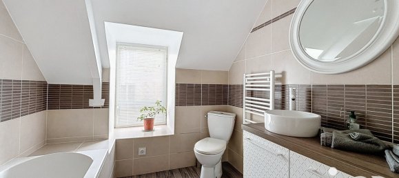 2 bedrooms Apartment in Saint-Coulomb, France No. 196076 8