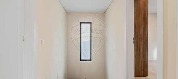 4 bedrooms Villa in Cascais, Portugal No. 160957 15